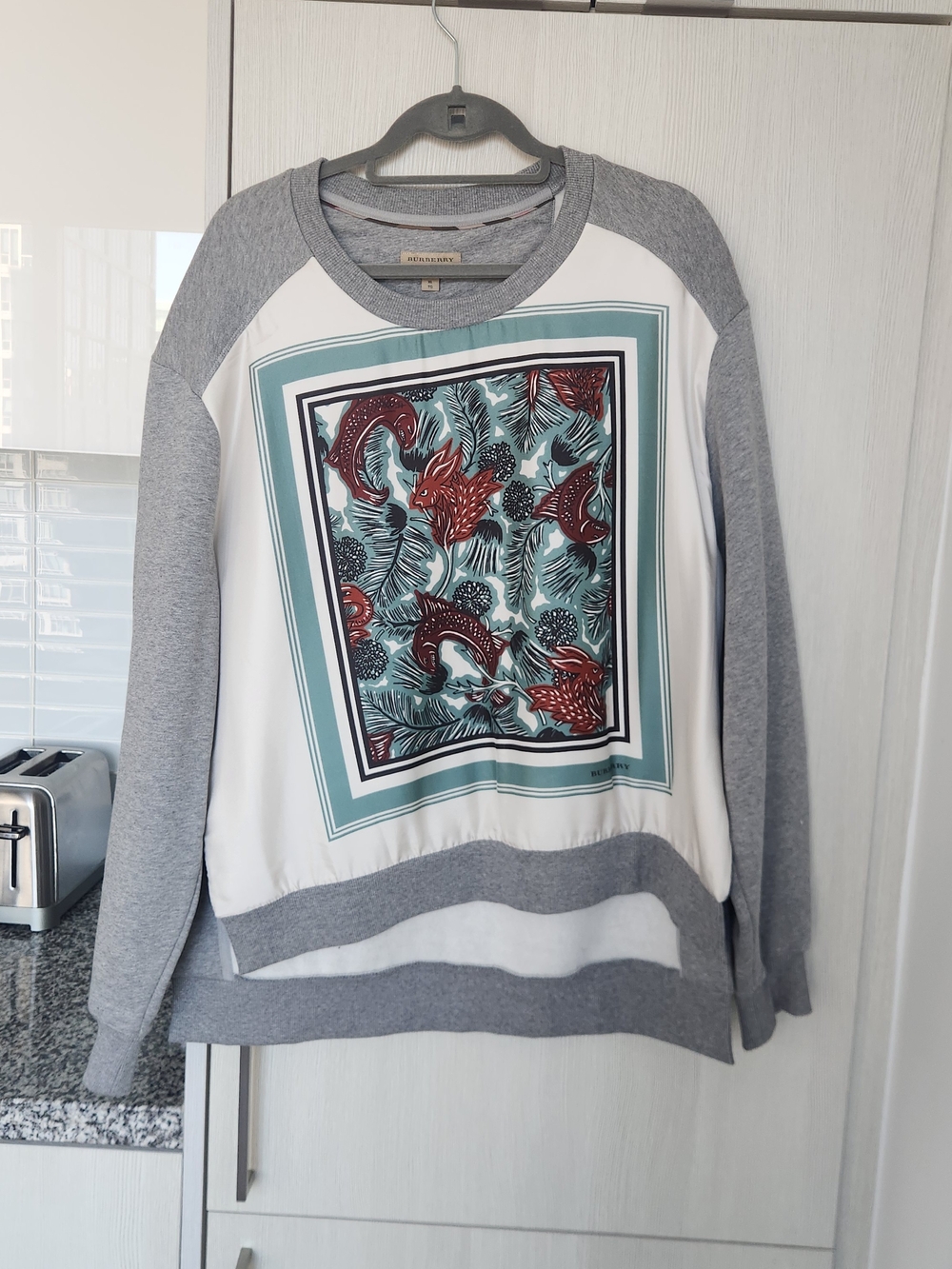 Burberry Gray Crewneck Sweatshirt